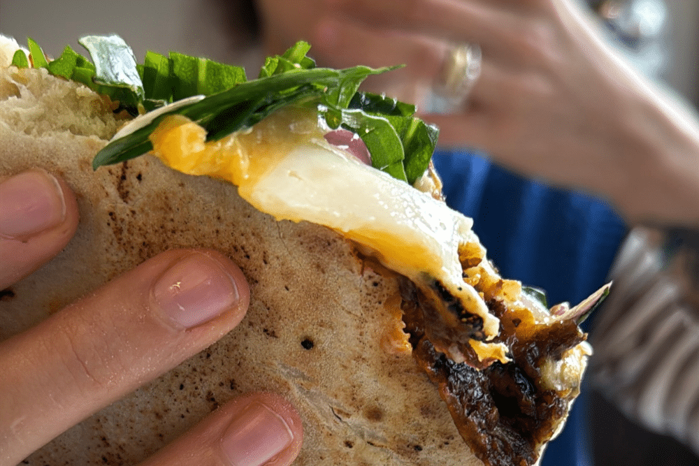 כריך פיצה מפורק רידיפיין וצ'דר