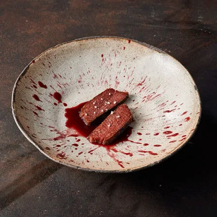 Bavette de bœuf et sa sauce au vin rouge
