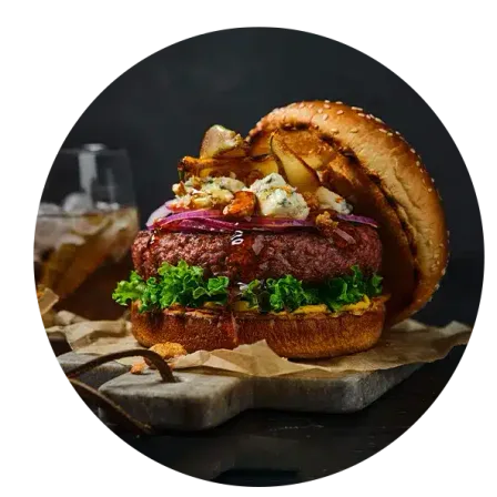 REDEFINE BURGERS MET BLAUWE KAAS EN PEER