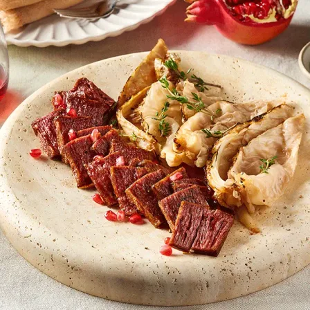 Flank Steak met geroosterde kool op Franse wijze