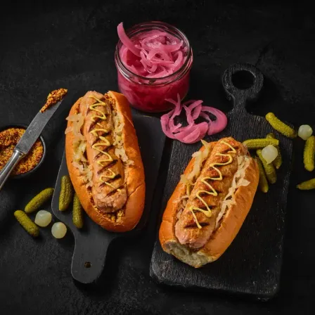 REDEFINE PRO BRATWURST OP EEN BROODJE
