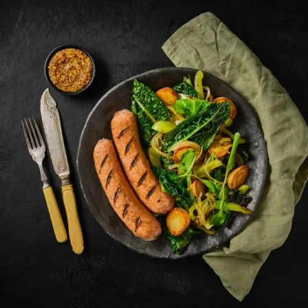REDEFINE PRO BRATWURST MET ROERBAKGROENTEN