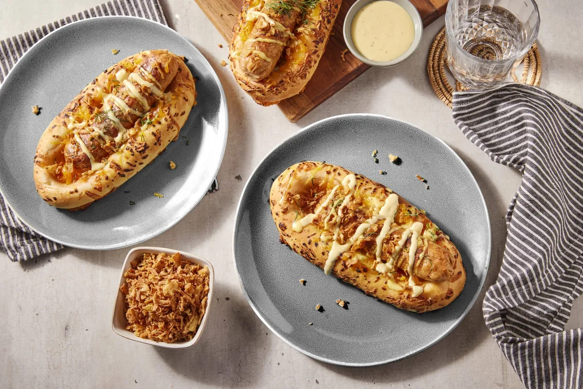 Bratwurst Pizza Dog