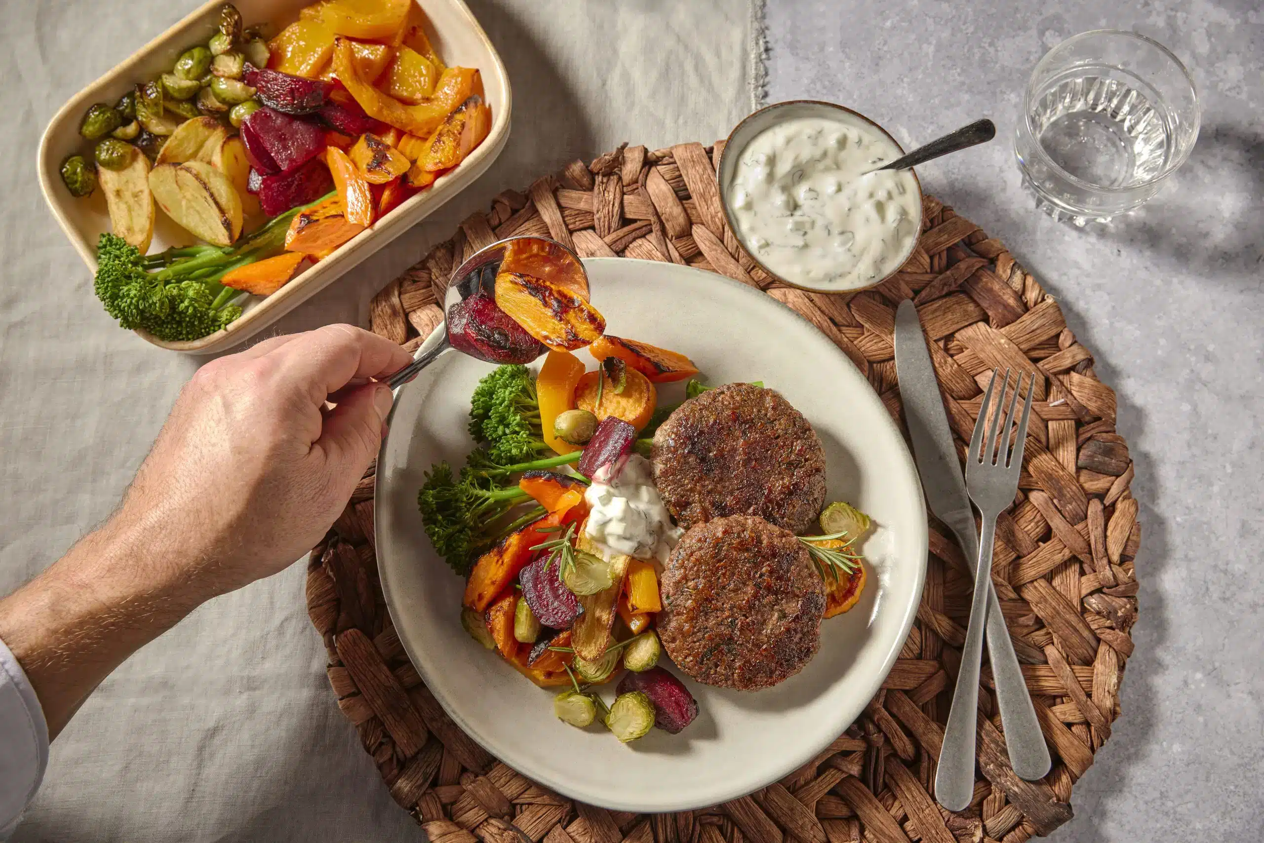 Lamm-Frikadellen mit Tzatziki