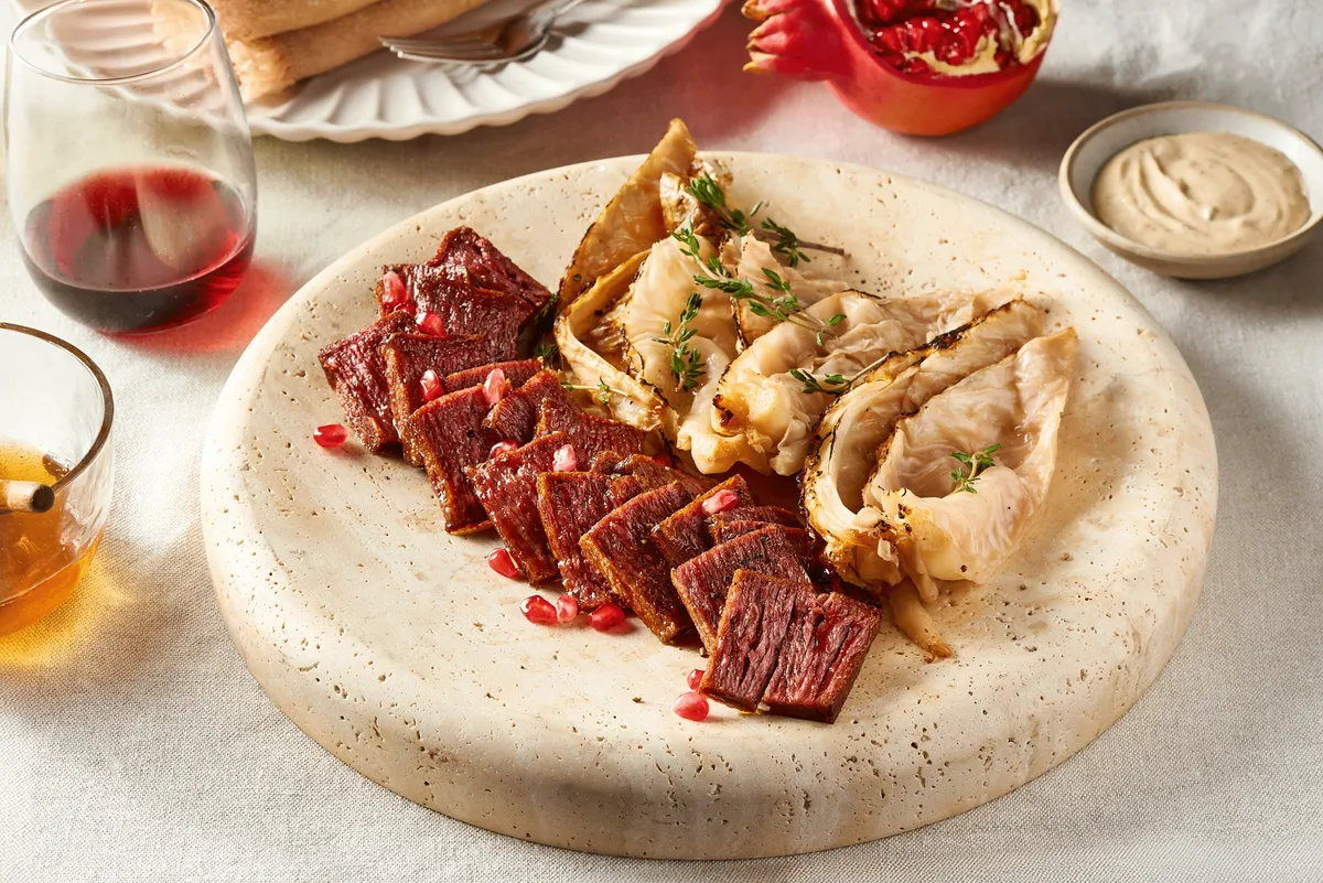 Flank Steak met geroosterde kool op Franse wijze