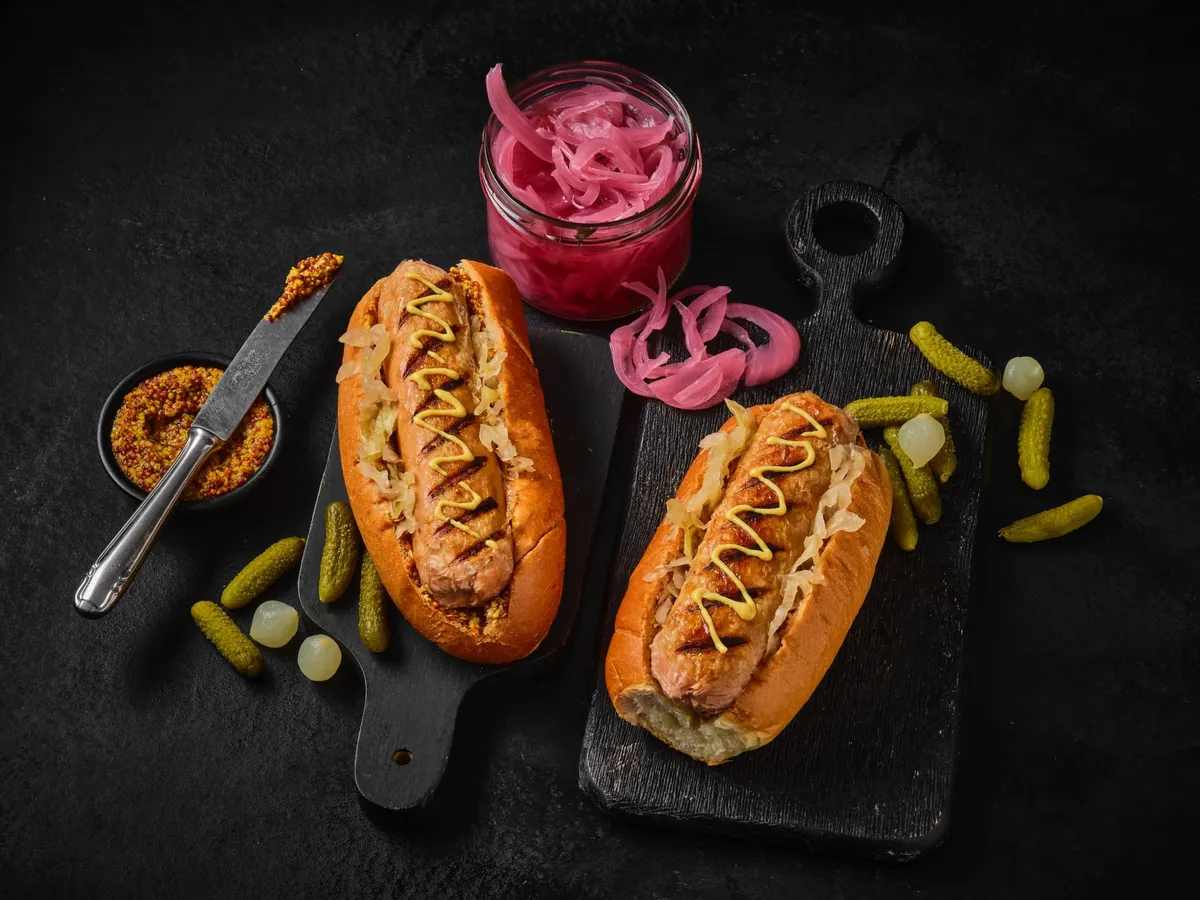 REDEFINE PRO BRATWURST OP EEN BROODJE